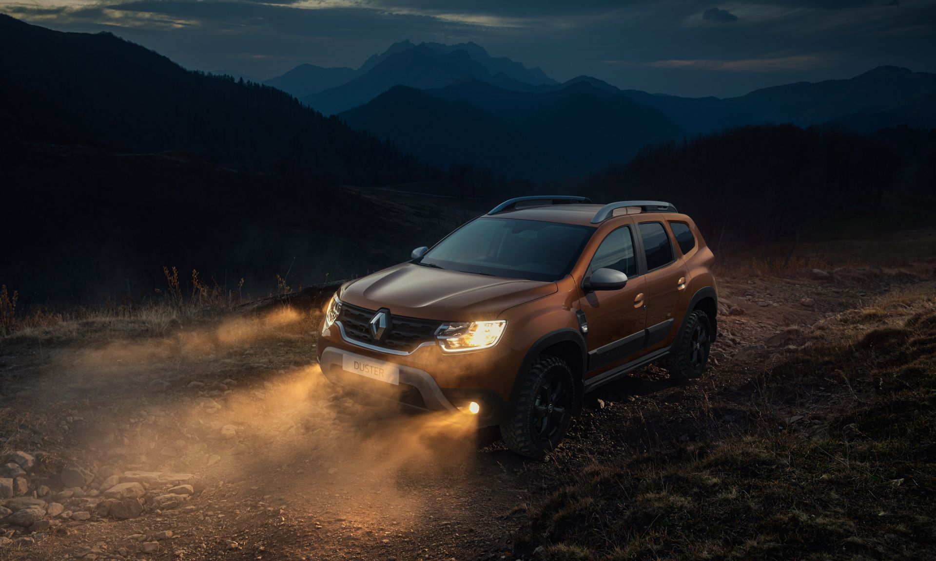 AG: предложение на { brand|capitalize }} Duster