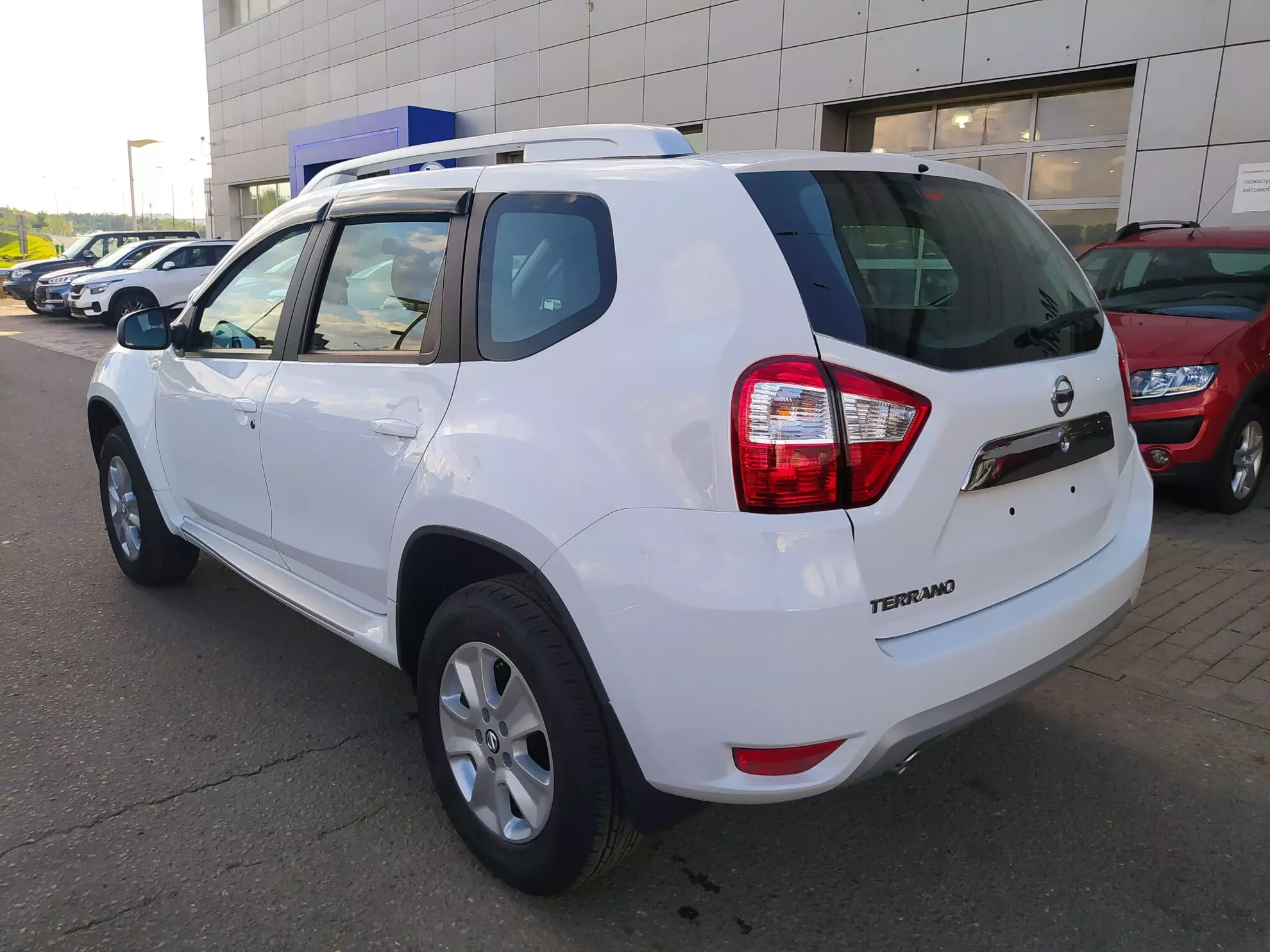 AG: предложение на { brand|capitalize }} Terrano