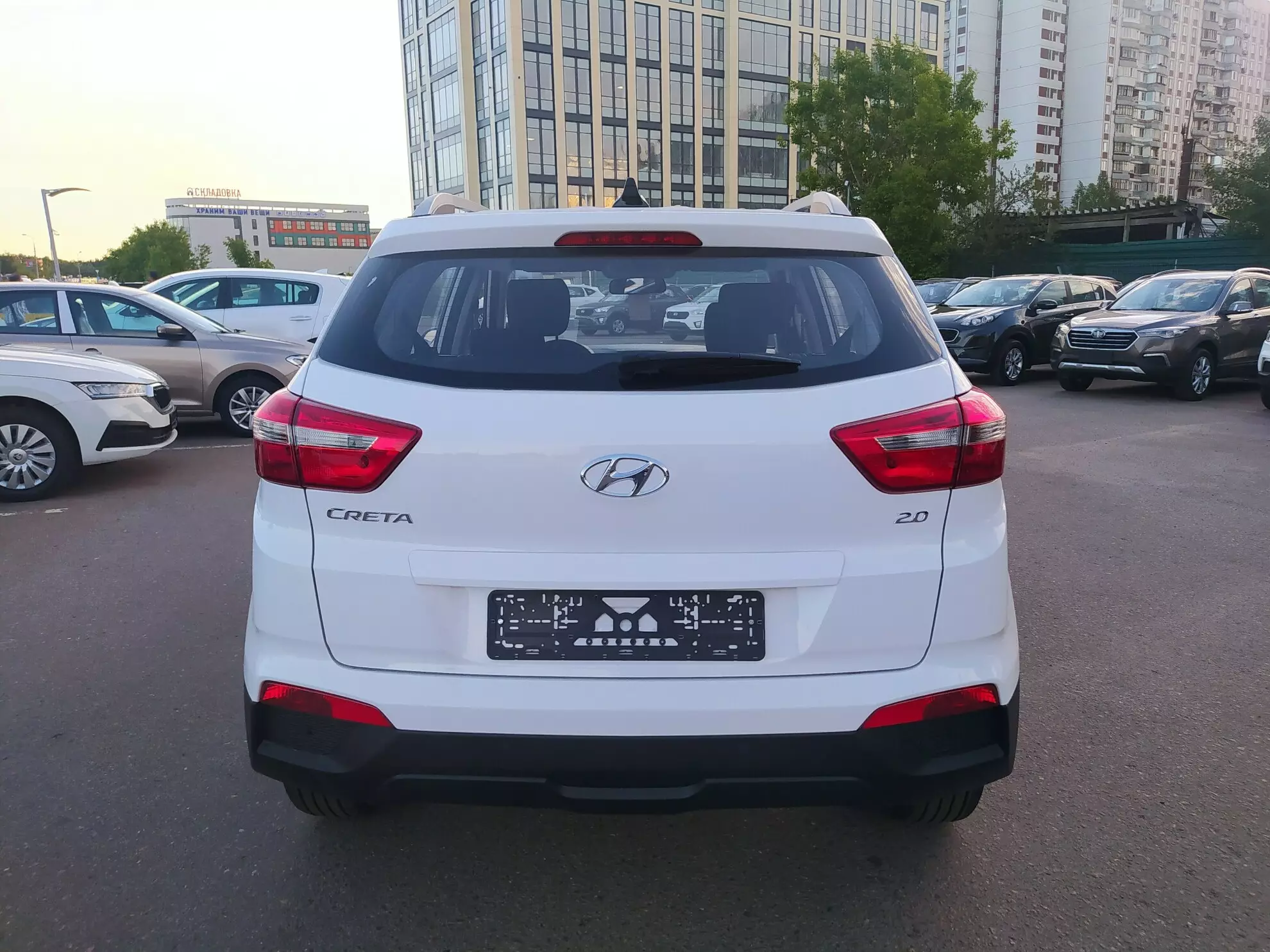 AG: предложение на { brand|capitalize }} Creta 2021
