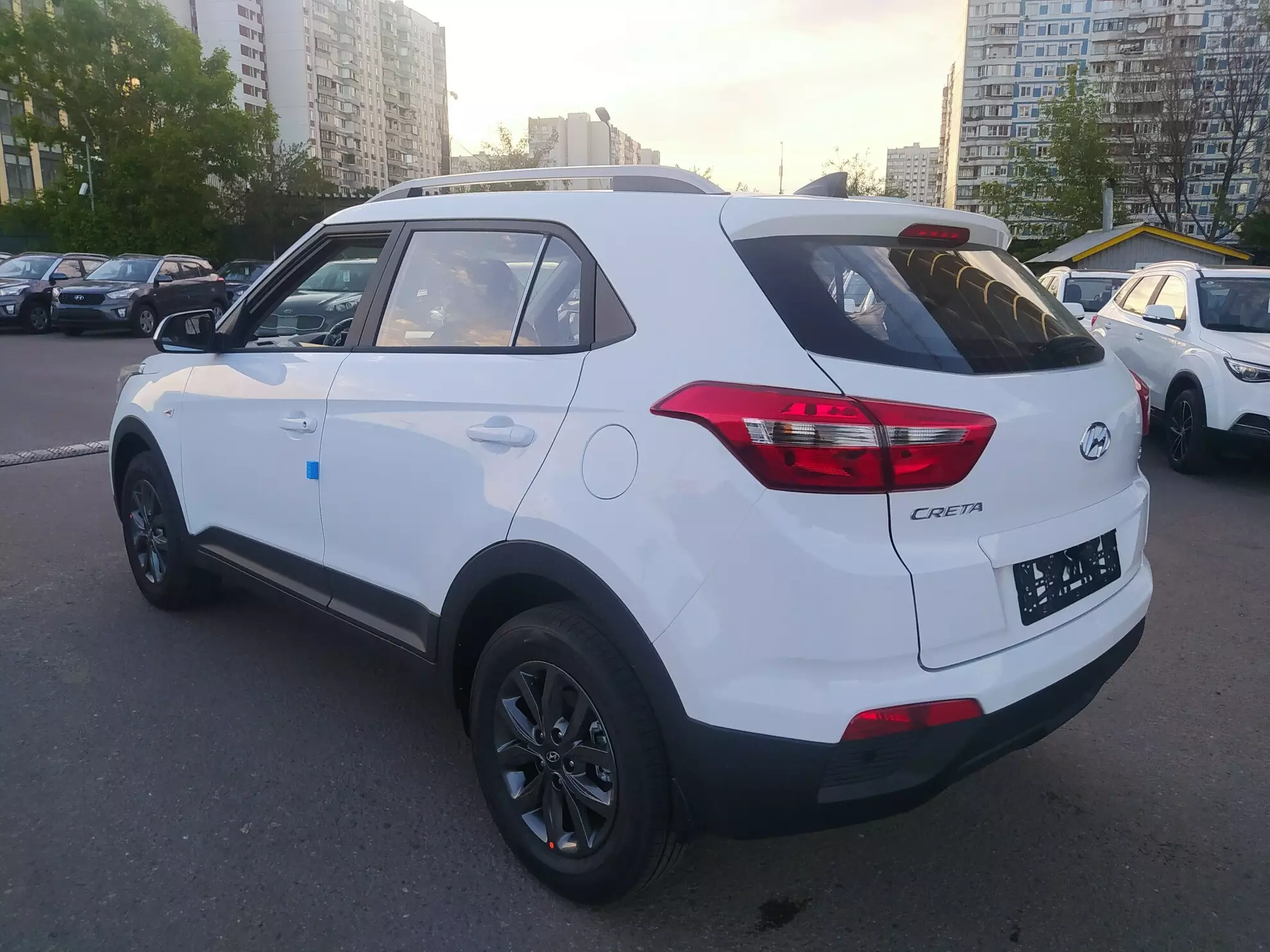 AG: предложение на { brand|capitalize }} Creta 2021