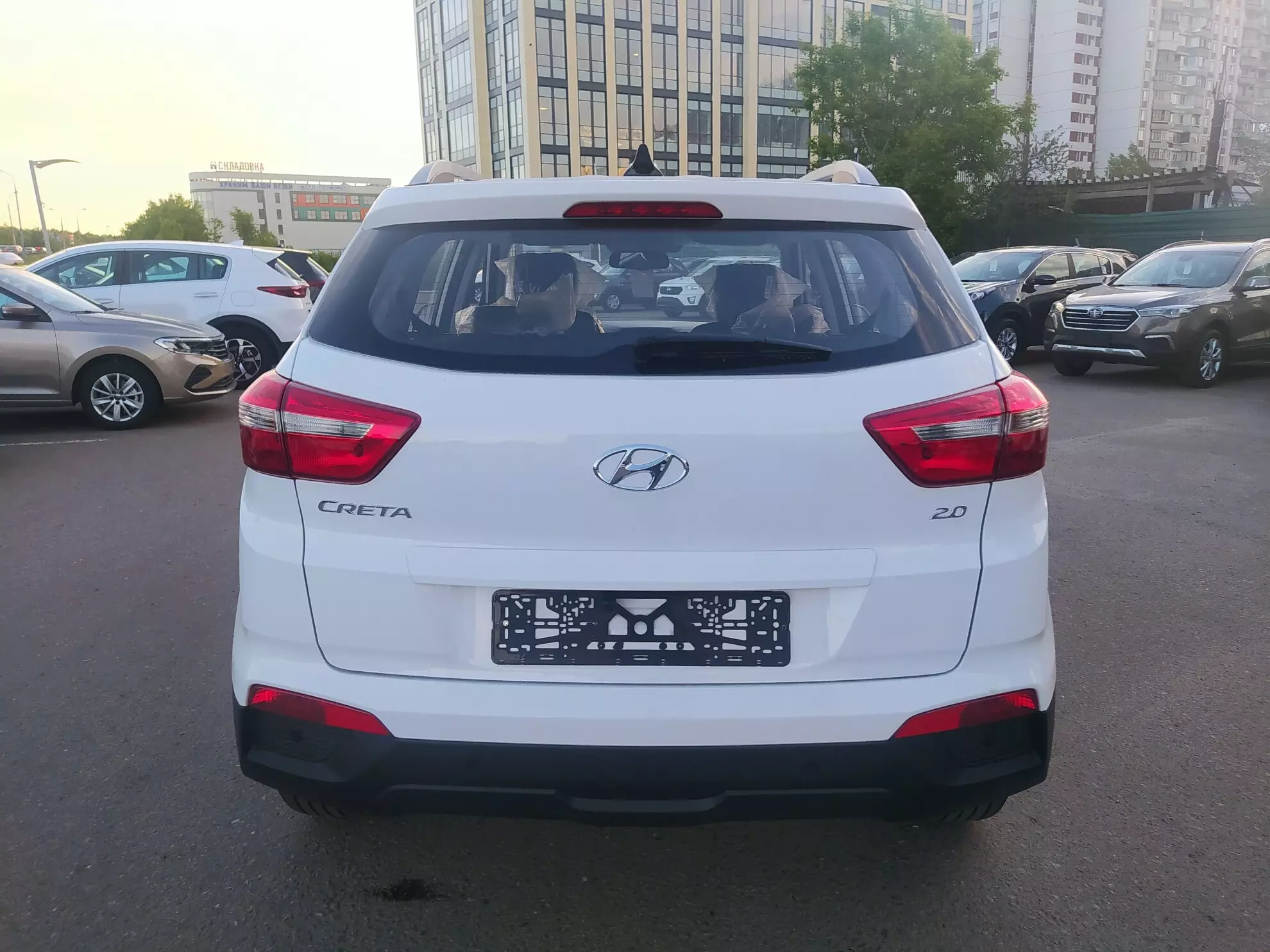 AG: предложение на { brand|capitalize }} Creta 2021