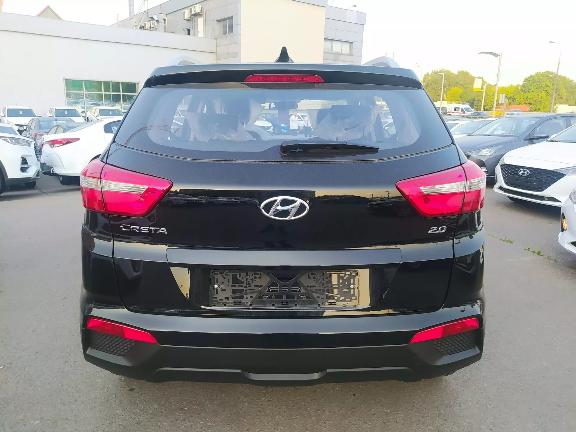 AG: предложение на { brand|capitalize }} Creta 2021
