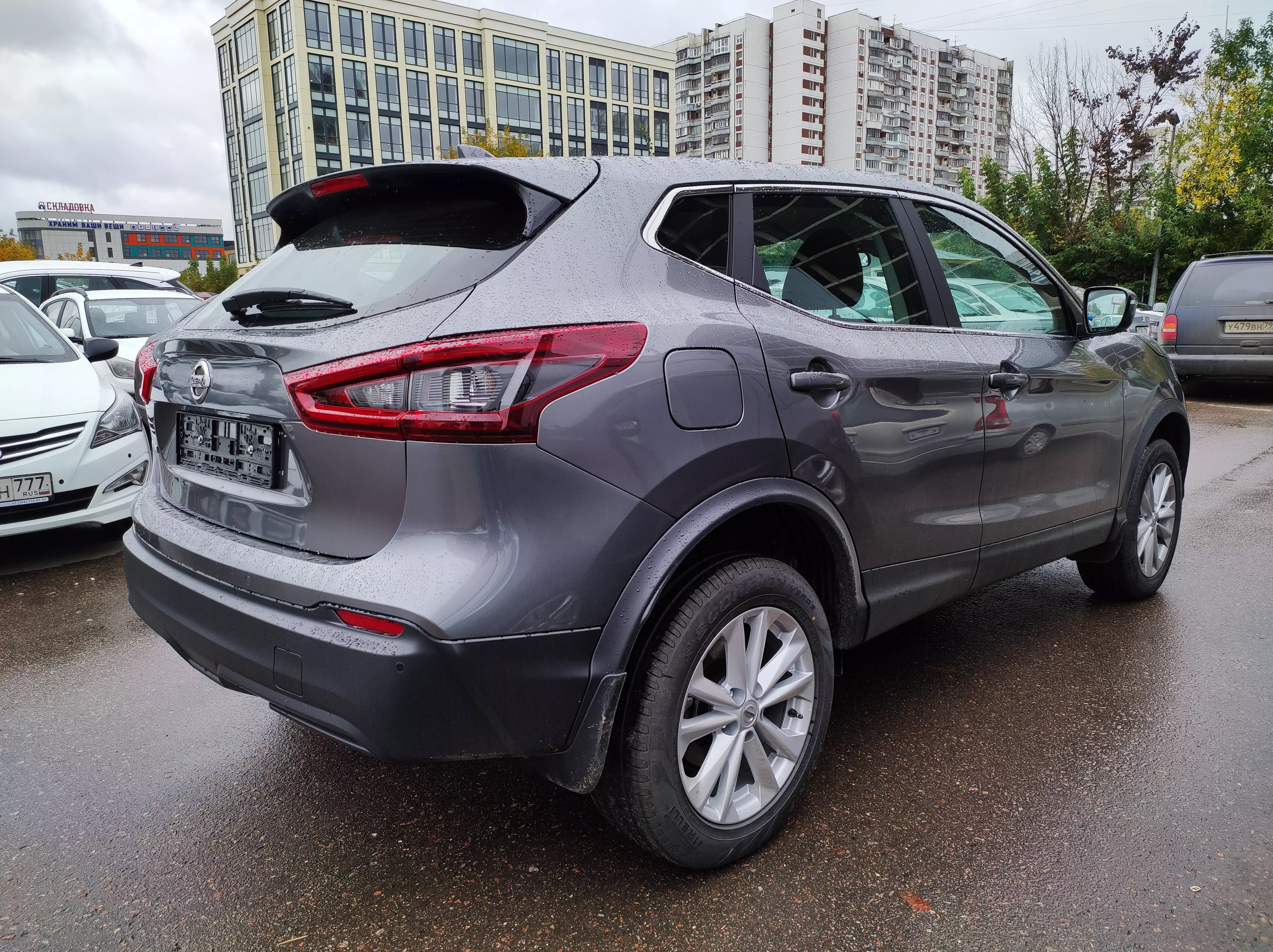 AG: предложение на { brand|capitalize }} Qashqai