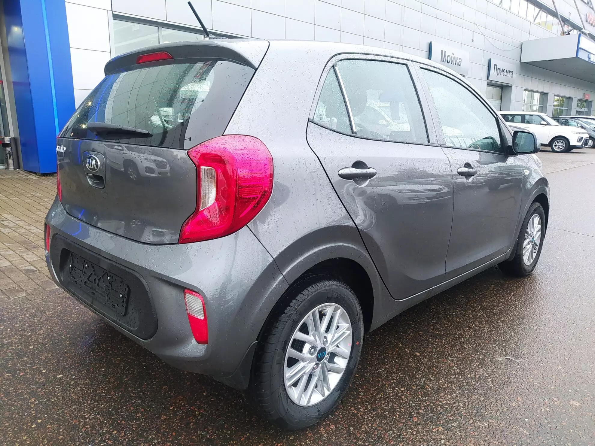AG: предложение на { brand|capitalize }} Picanto