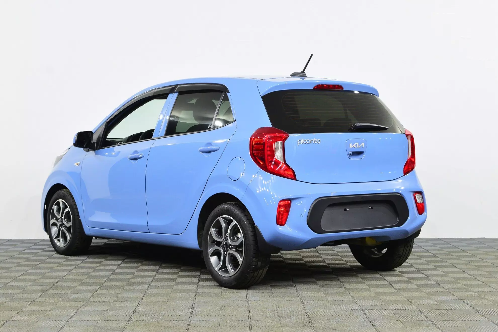 AG: предложение на { brand|capitalize }} Picanto