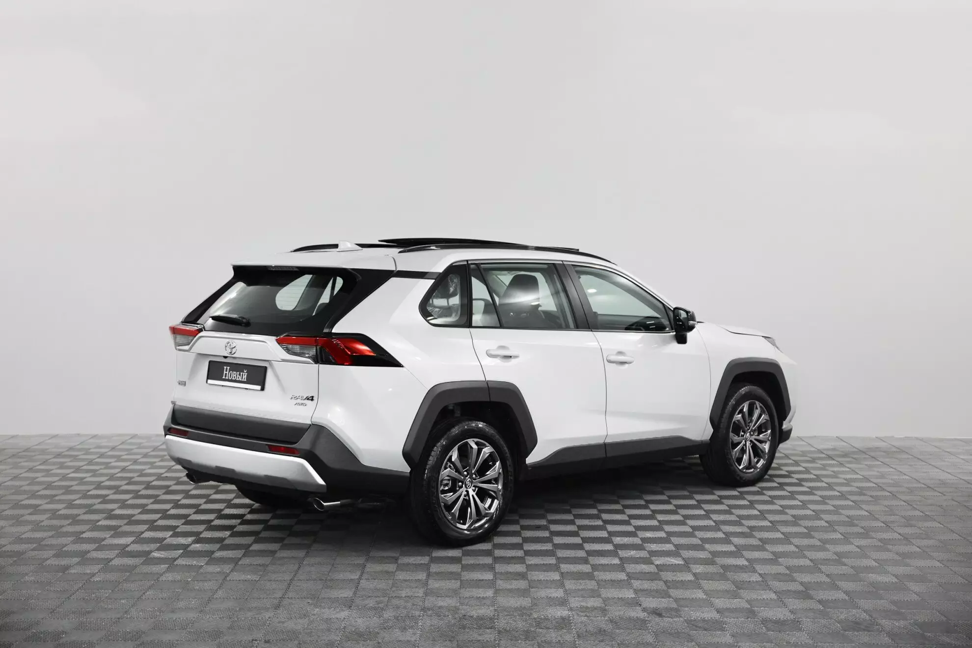 AG: предложение на { brand|capitalize }} Rav4