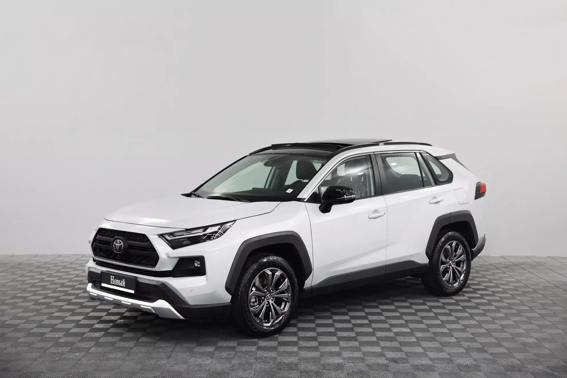 AG: предложение на { brand|capitalize }} Rav4