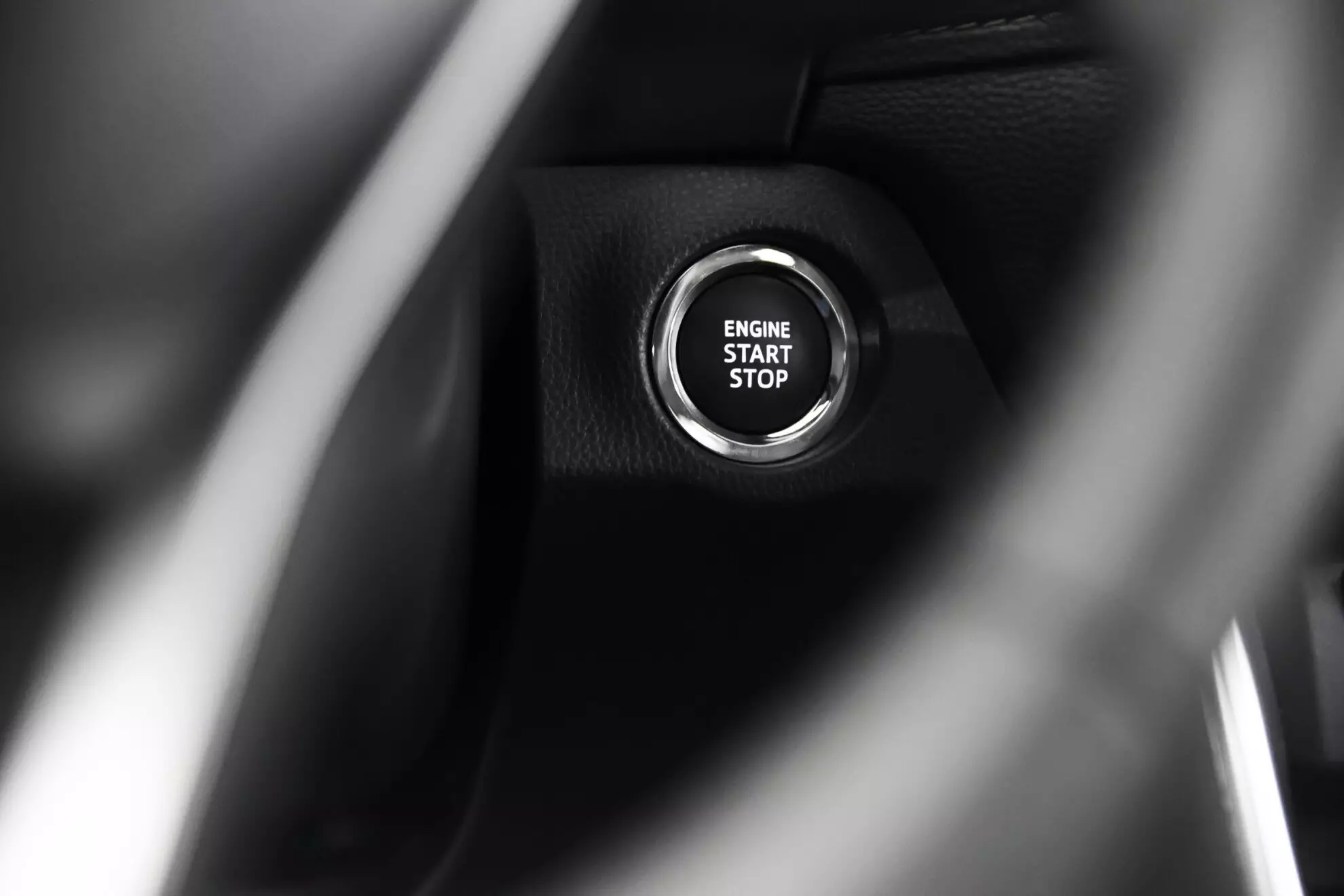 AG: предложение на { brand|capitalize }} Rav4