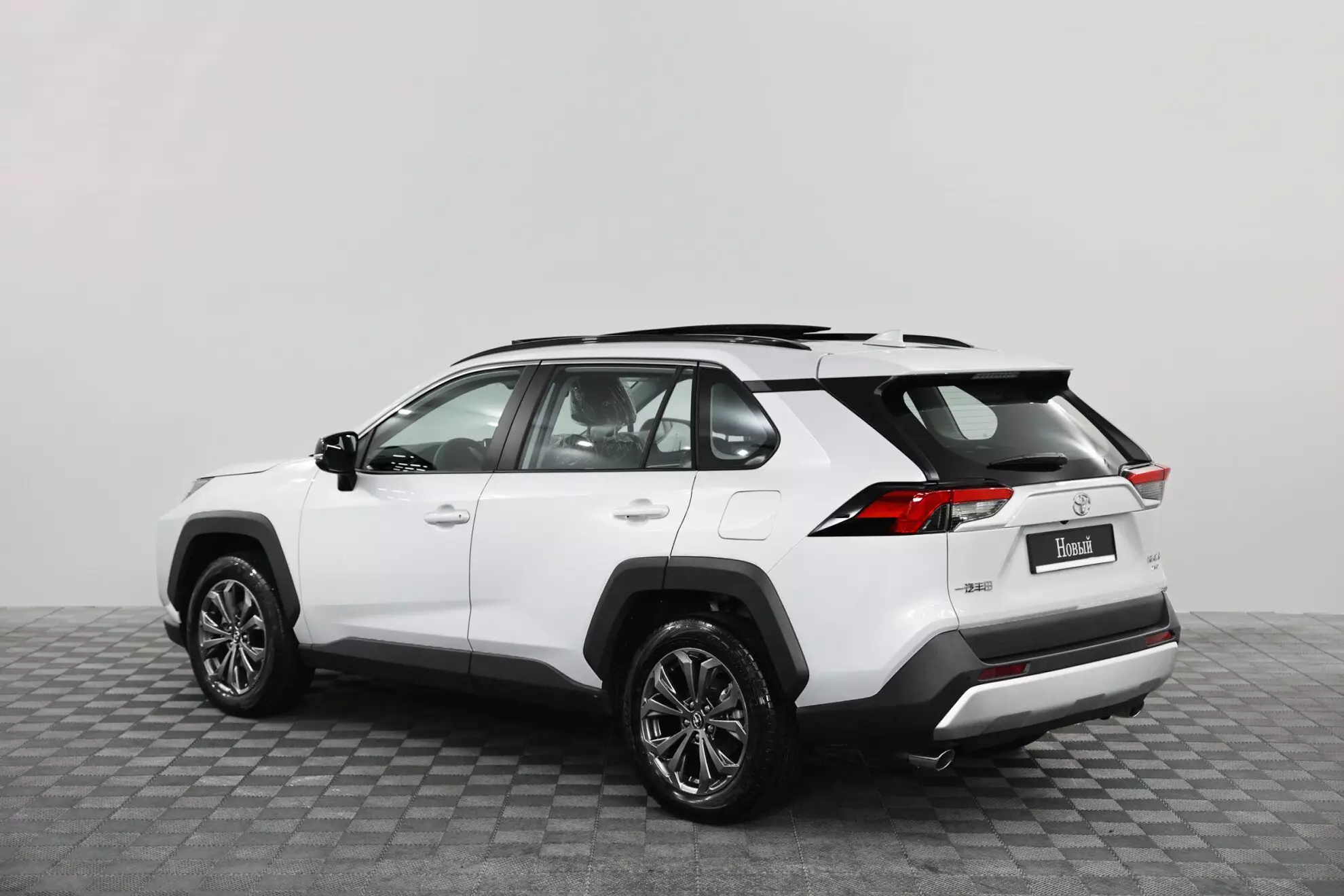 AG: предложение на { brand|capitalize }} Rav4