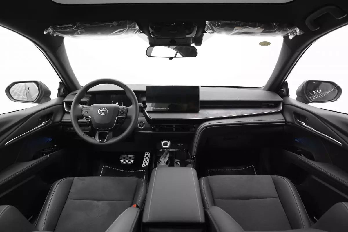 AG: предложение на { brand|capitalize }} Camry