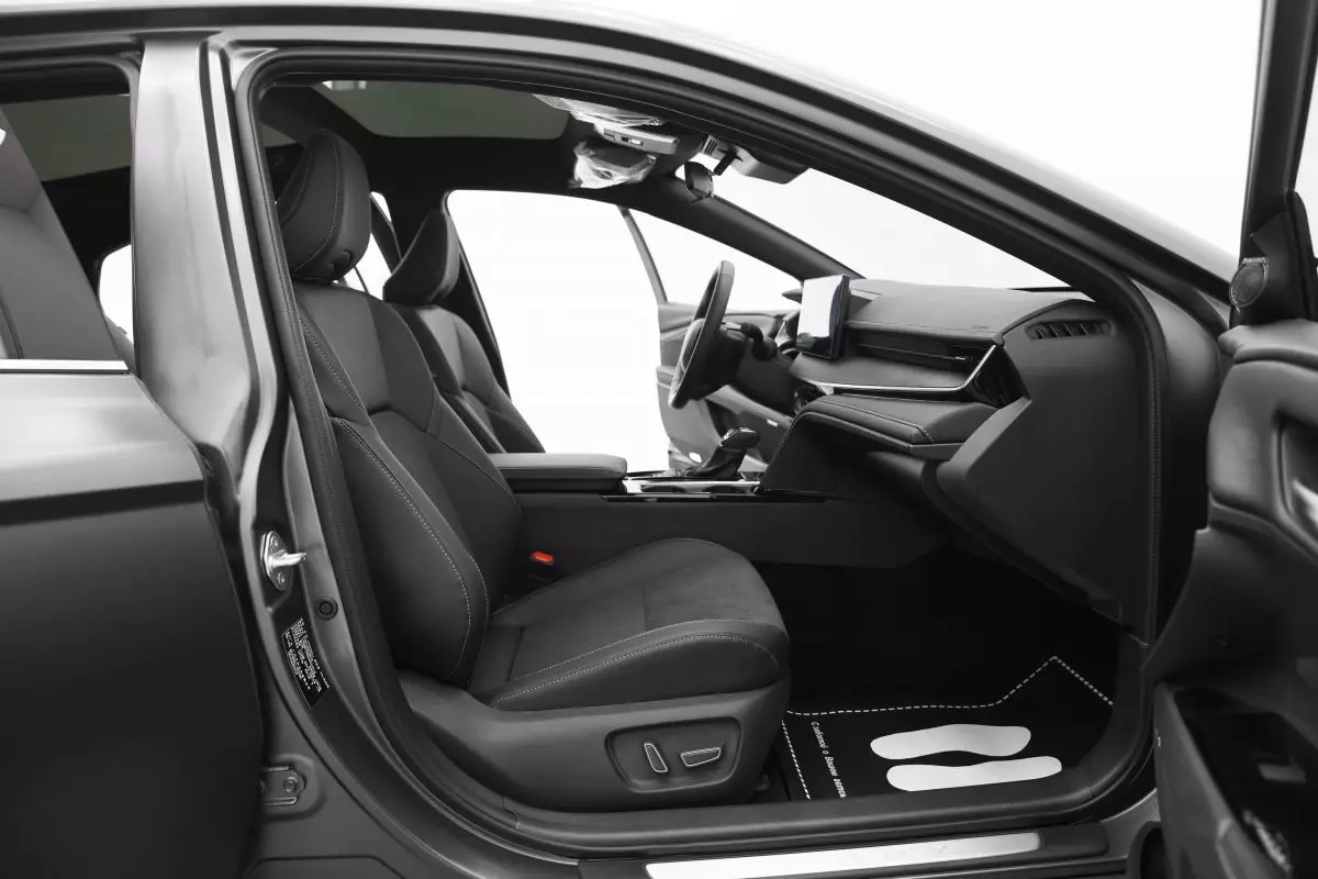AG: предложение на { brand|capitalize }} Camry