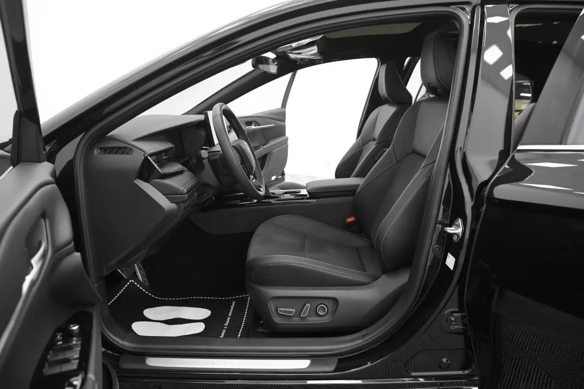 AG: предложение на { brand|capitalize }} Camry