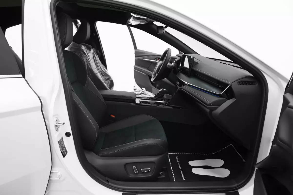 AG: предложение на { brand|capitalize }} Camry