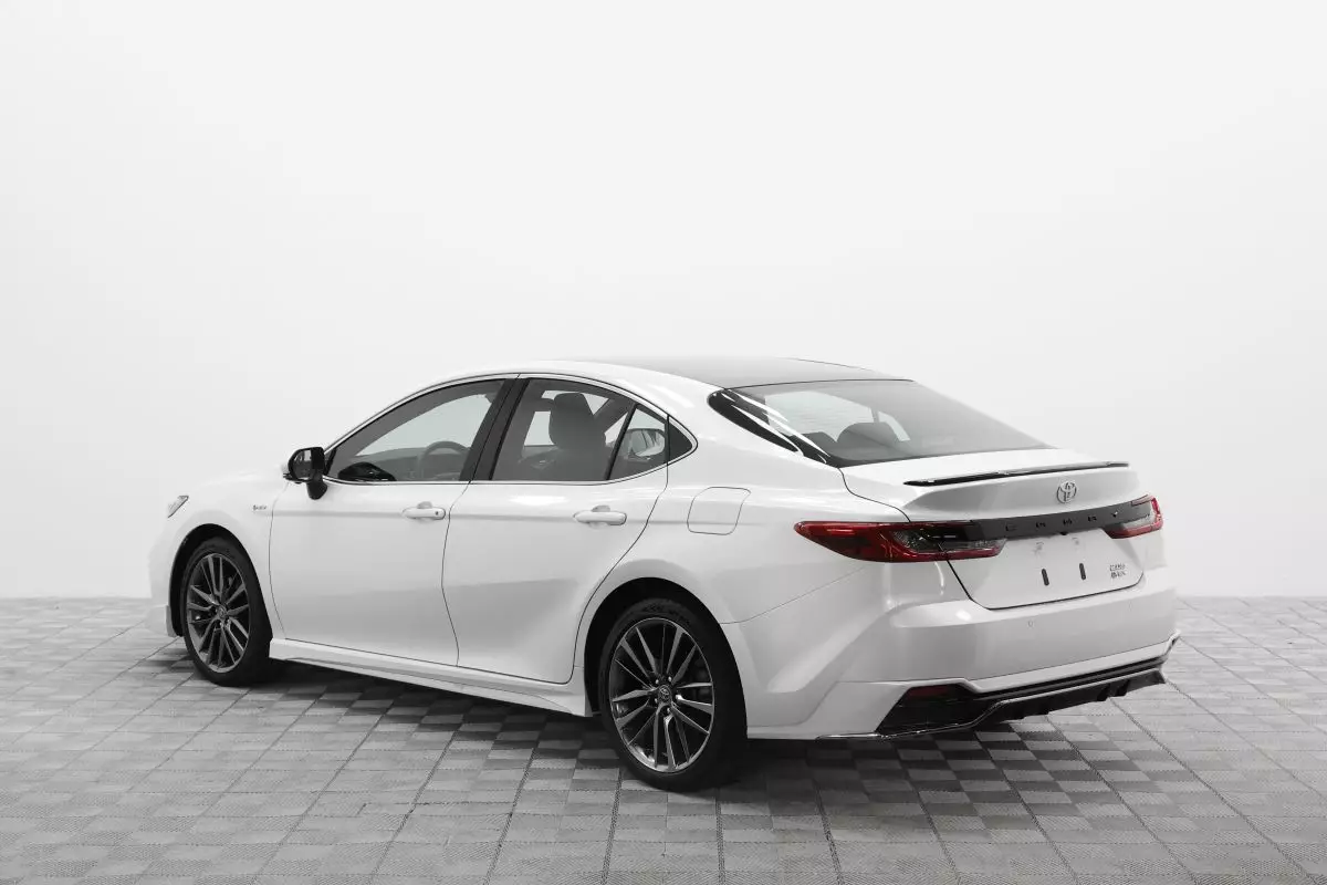 AG: предложение на { brand|capitalize }} Camry