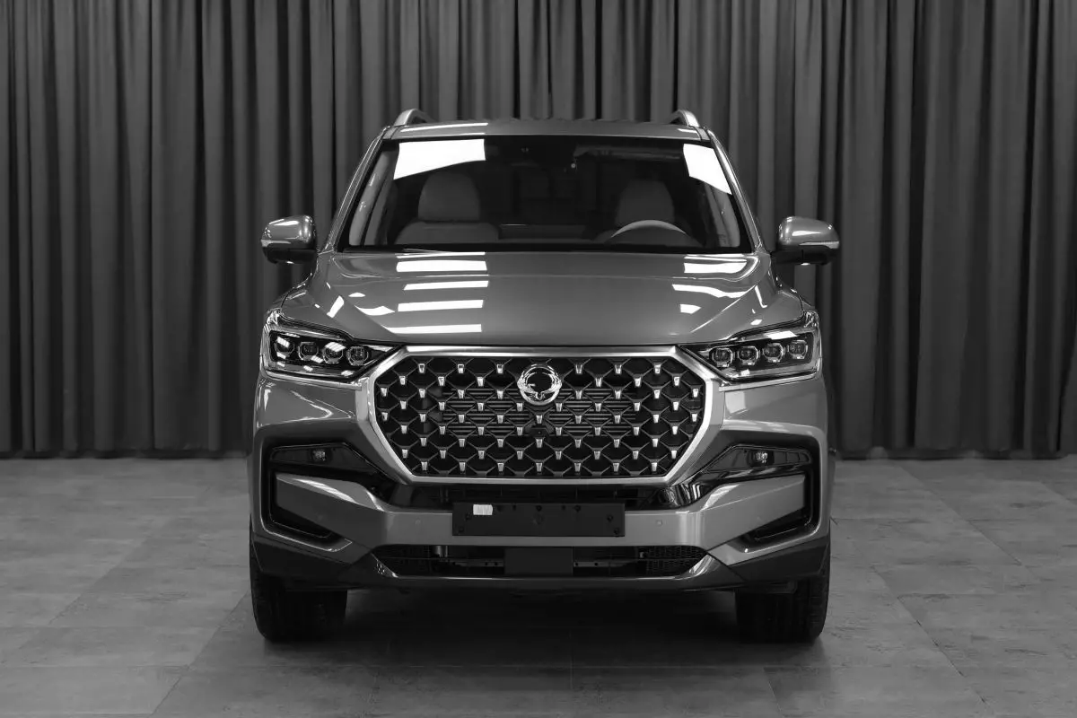AG: предложение на { brand|capitalize }} Rexton
