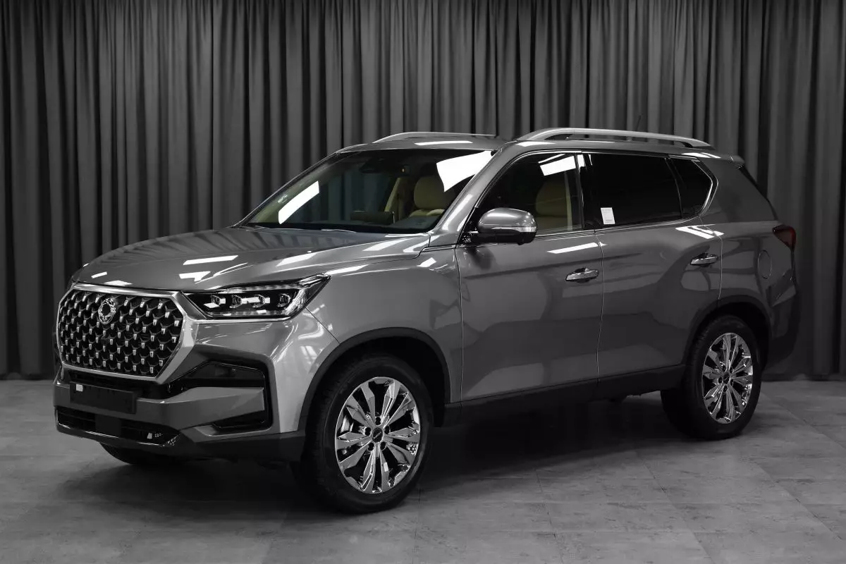 AG: предложение на { brand|capitalize }} Rexton