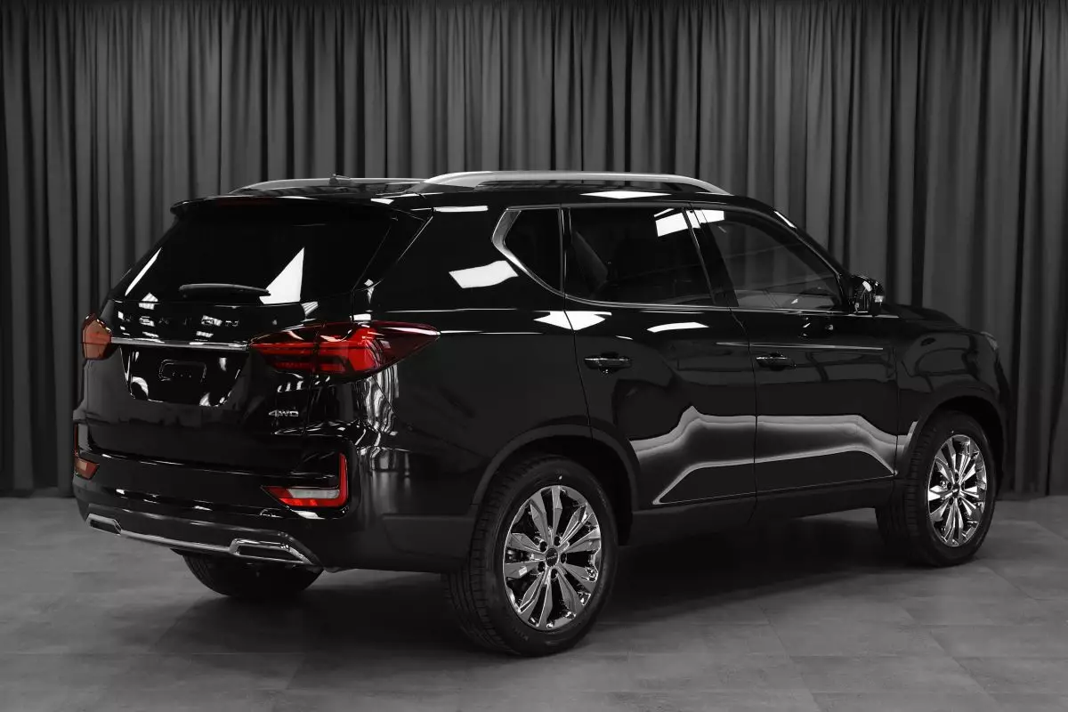 AG: предложение на { brand|capitalize }} Rexton