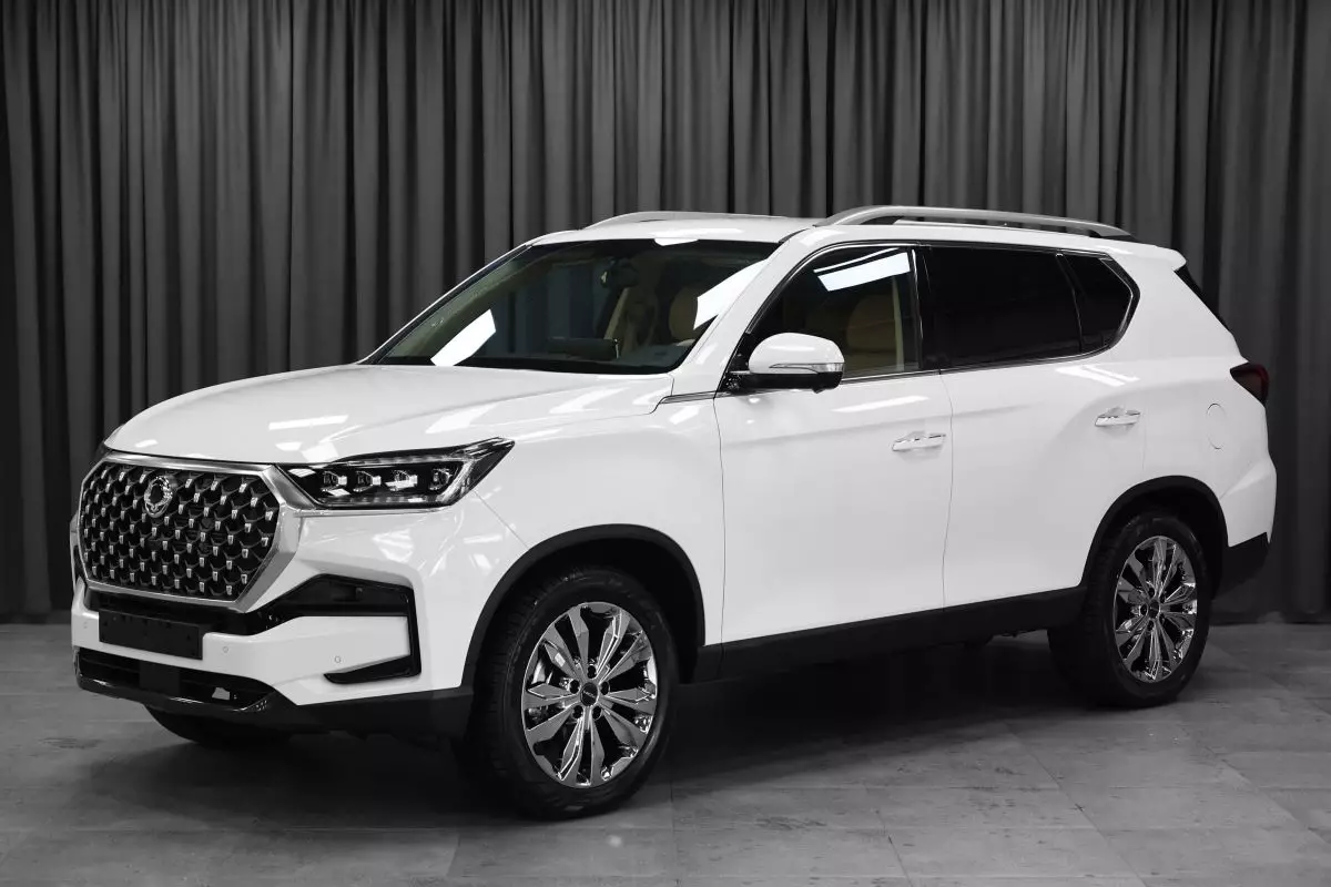 AG: предложение на { brand|capitalize }} Rexton